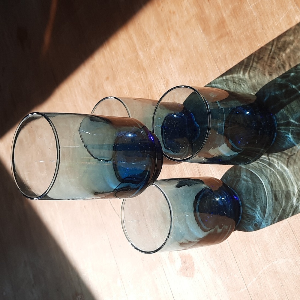 Set of 4 Smokey blue vintage Dominion whiskey glasses approx. 9 oz each